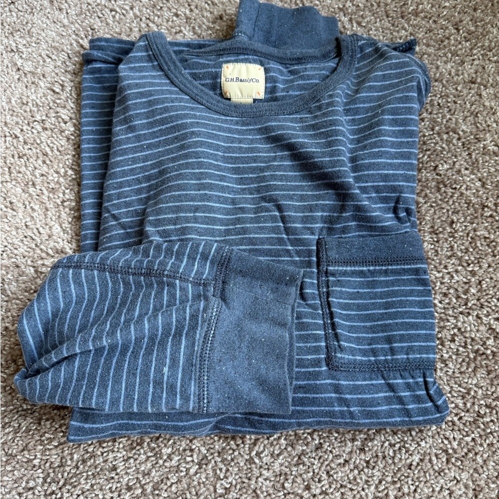 G.H. Bass & Co. Men's Navy Striped Long Sleeve Tee